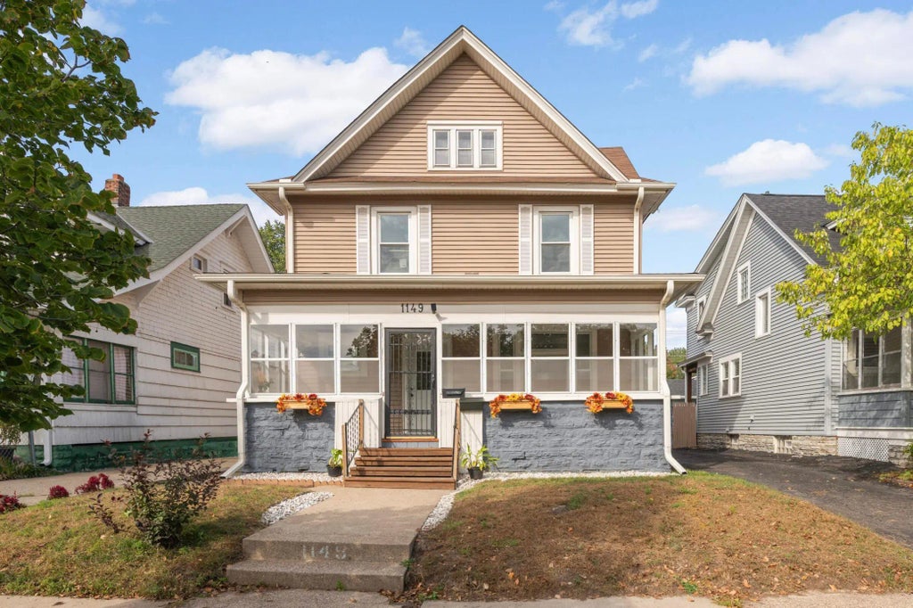 1149 Selby Avenue, Saint Paul