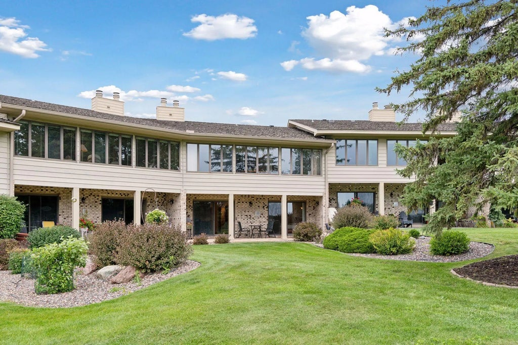 15145 38th Avenue N, Plymouth