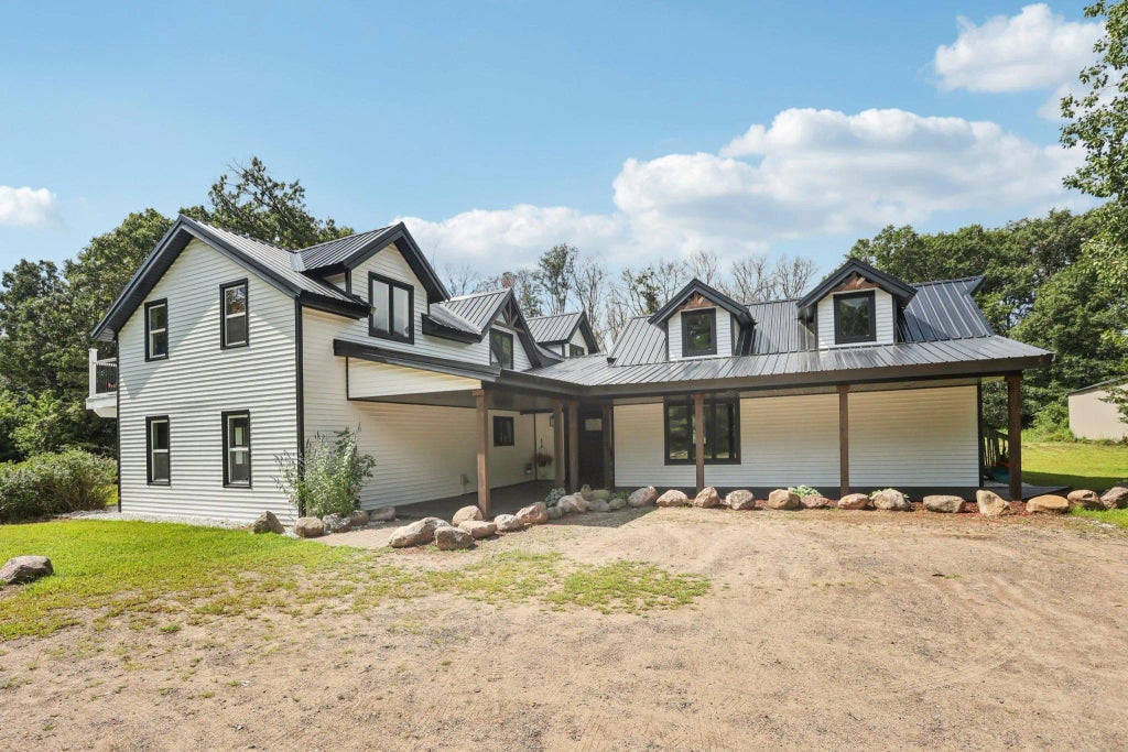 12413 303rd Avenue Nw, Baldwin Twp