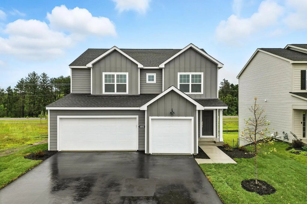 19361 Clearwater Loop, Farmington