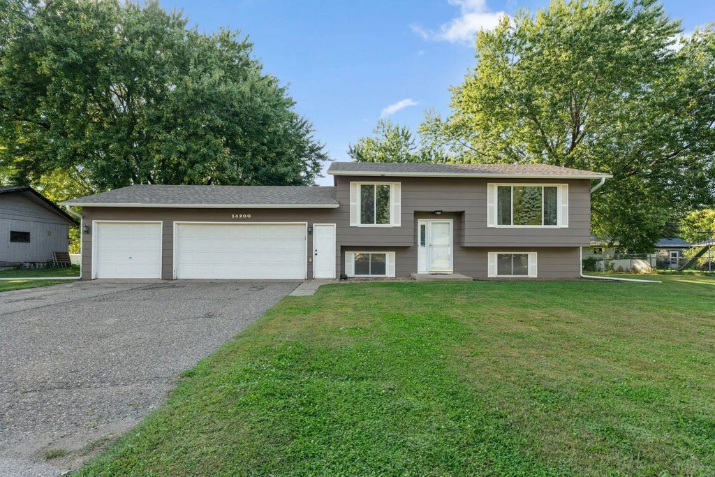 14200 Timothy Avenue Ne, Prior Lake