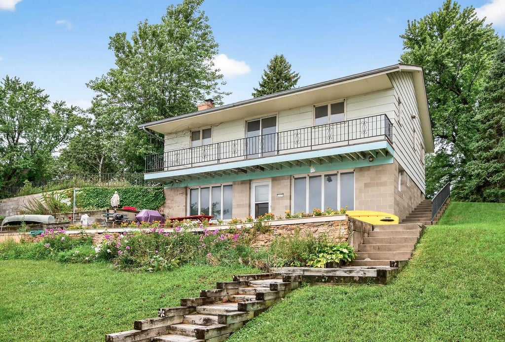 2230 Lake Pulaski Drive, Buffalo