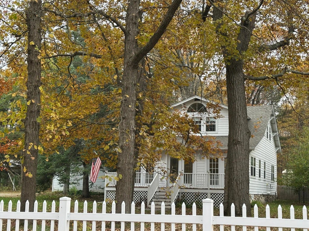 209 Park Avenue W, Hackensack