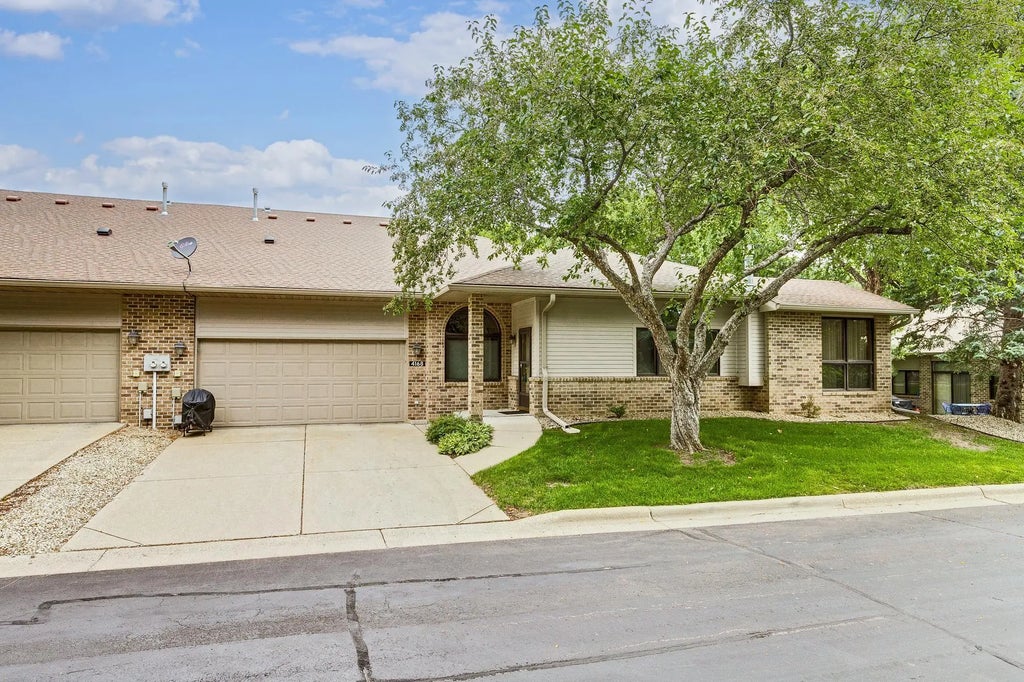 4168 Arbor Lane, Eagan