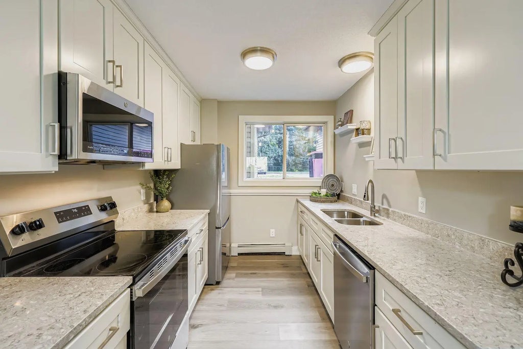 3388 Upper 149th Street W, Rosemount