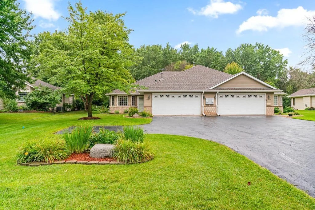 6297 15th Street N, Oakdale