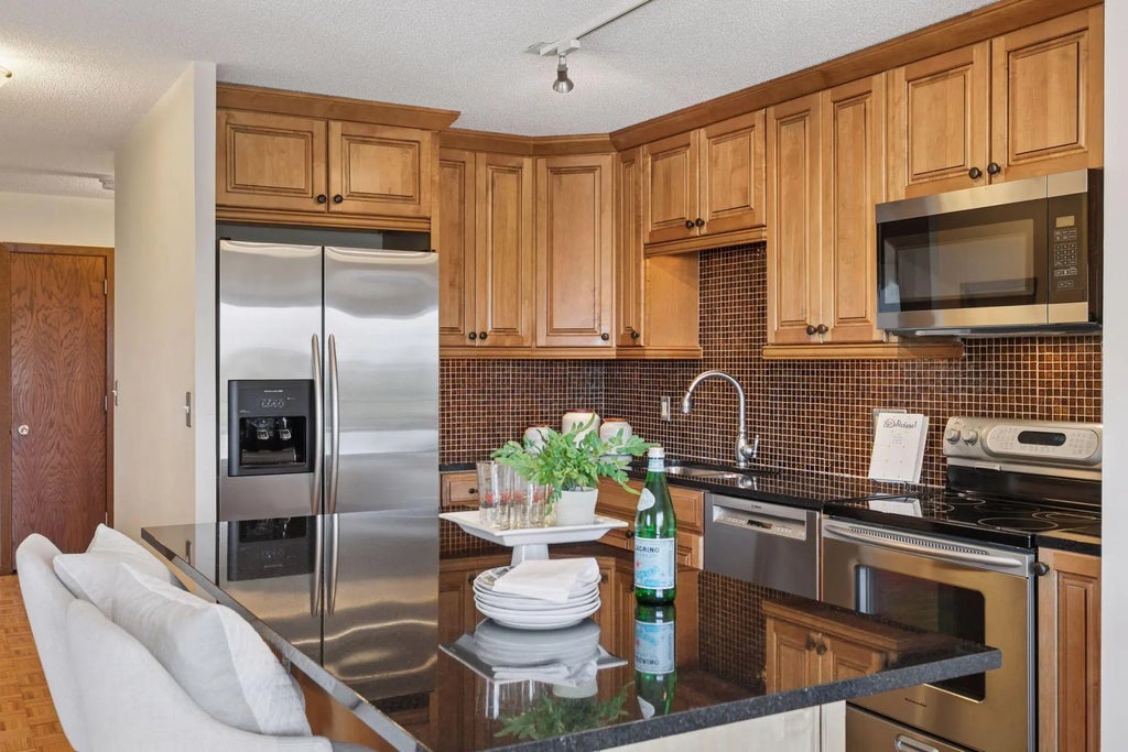 410 Groveland Avenue 501, Minneapolis