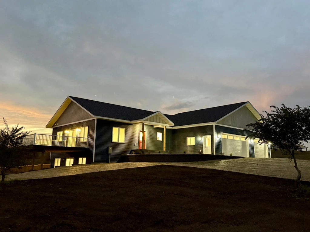 23569 Highland Trail, Aurdal Twp