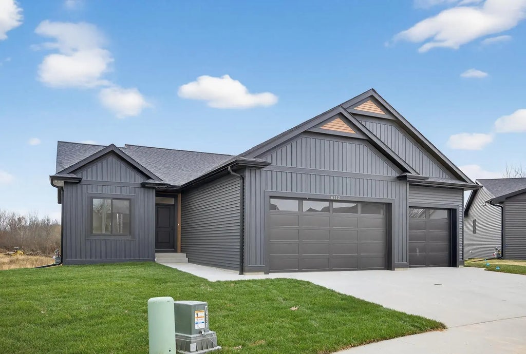 6112 Cody Lane Nw, Rochester