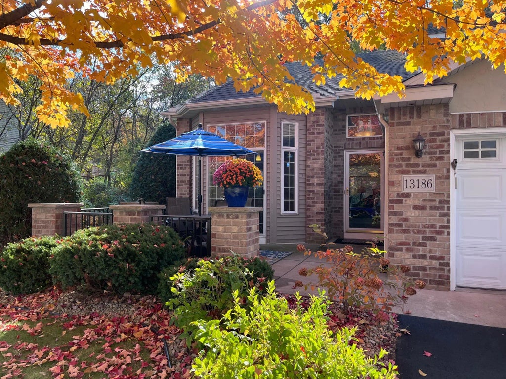 13186 Meadow Lane, Savage