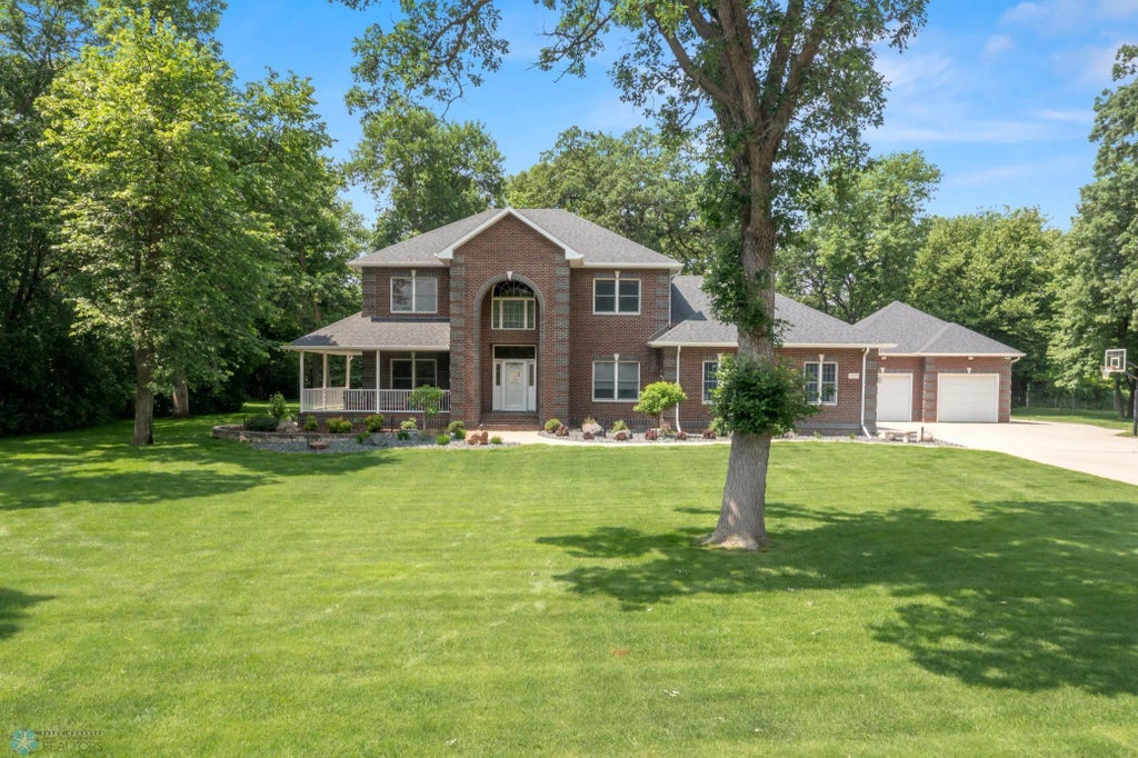 249 Chestnut Drive, Horace