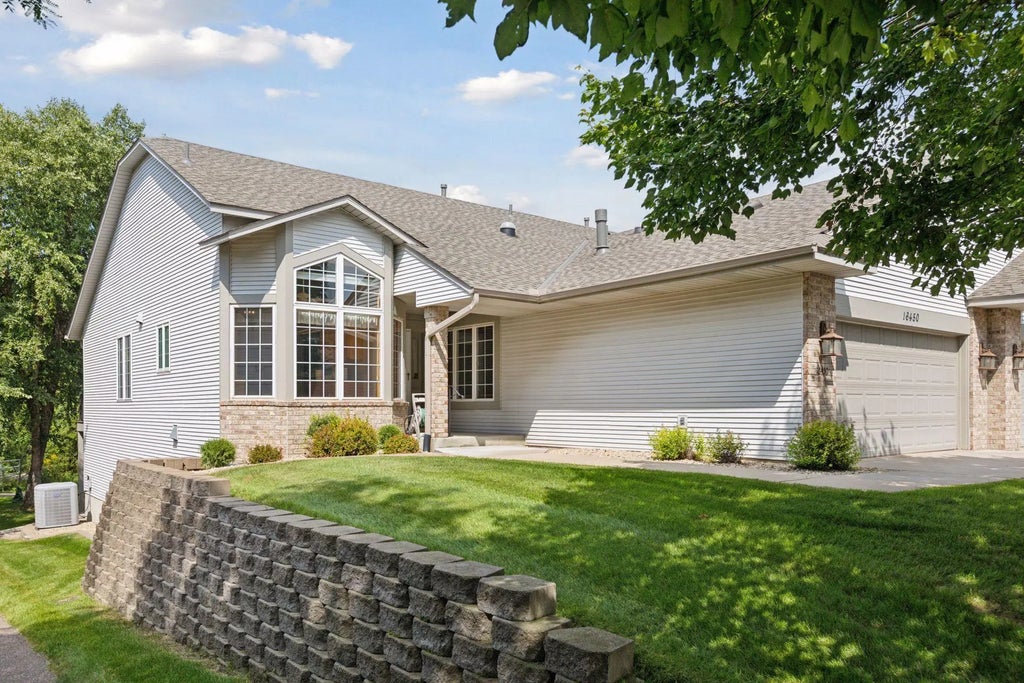 16450 41st Avenue N, Plymouth