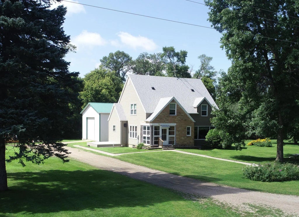 18685 State Hwy 79, Elbow Lake