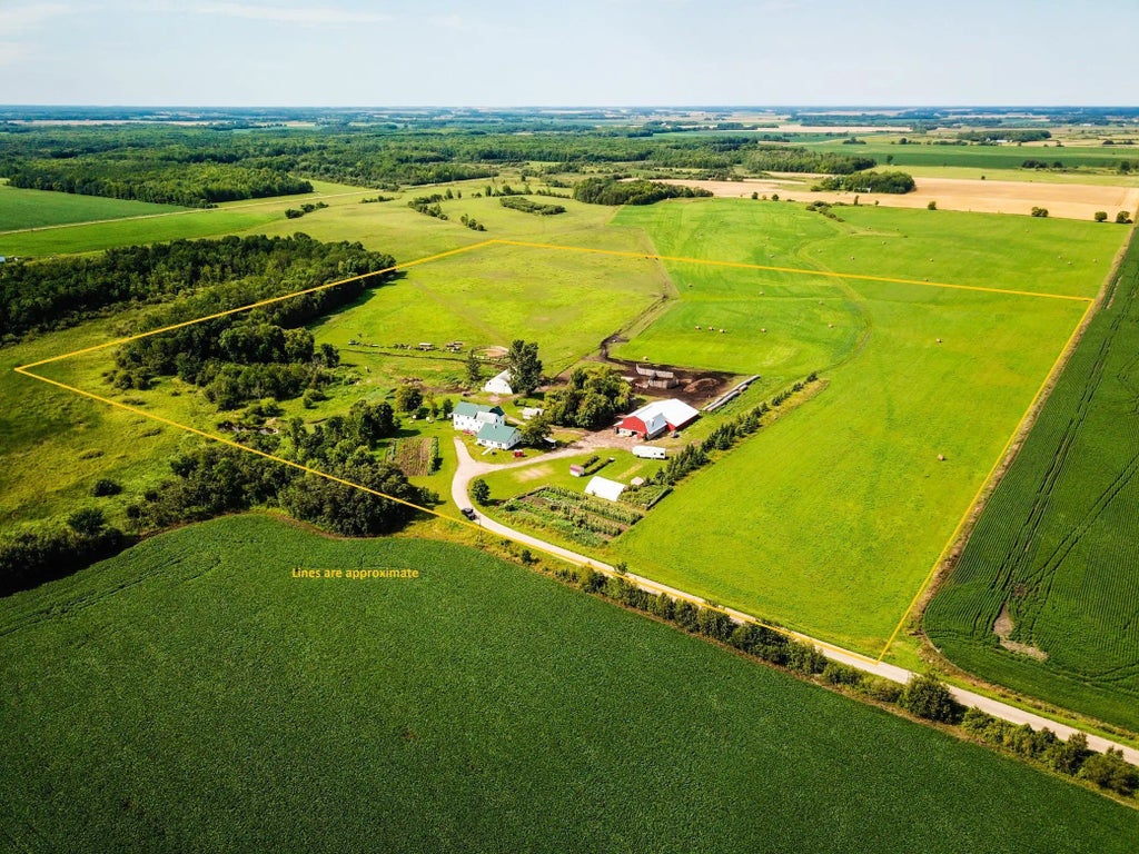 49404 109th Avenue, Pine Lake Twp