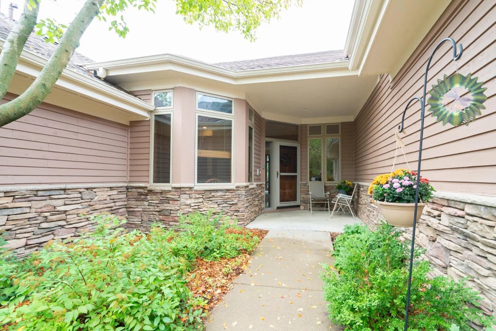 3392 Glynwater Trail Nw, Prior Lake