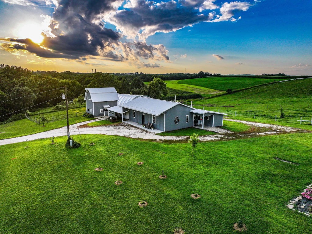 39871 State Hwy 44, Mabel