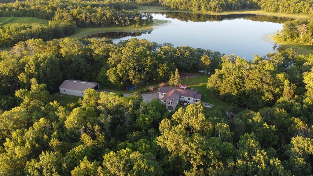 33232 260th Avenue, Erhard