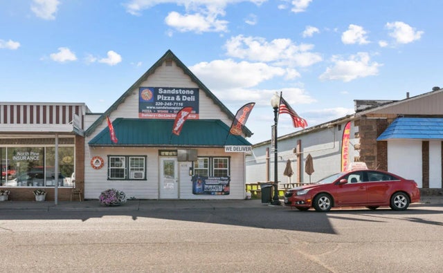 410 Main Street, Sandstone