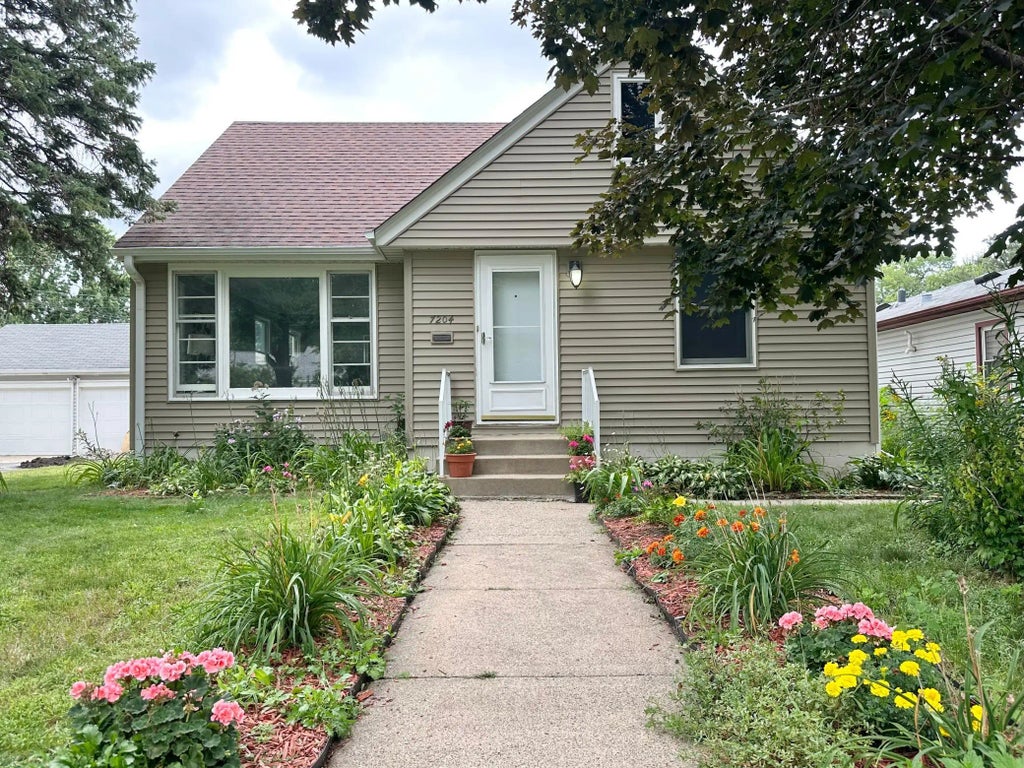 7204 Harriet Avenue, Richfield