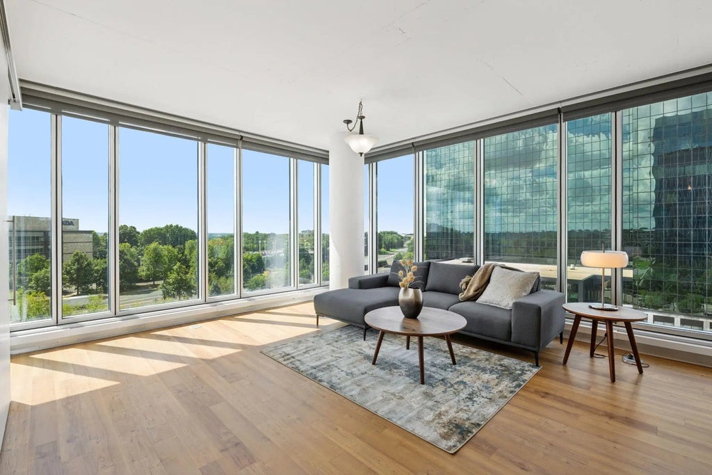 8161 33rd Avenue S 609, Bloomington