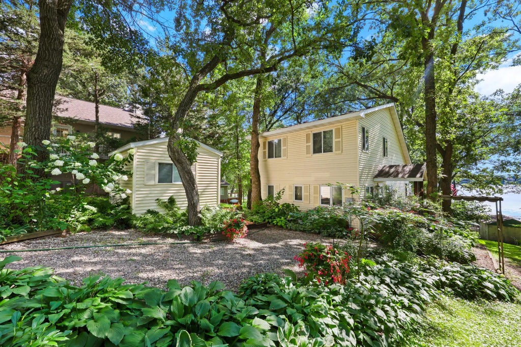 11414 54th Street Se, Clear Lake