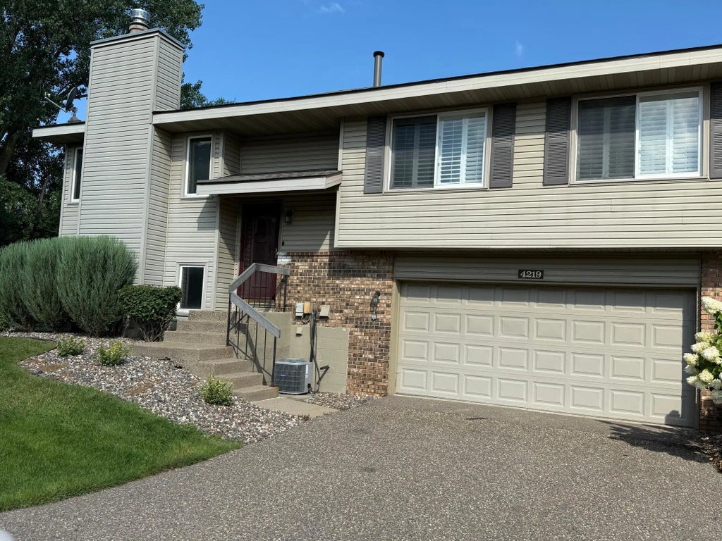 4219 Hemlock Lane N, Plymouth