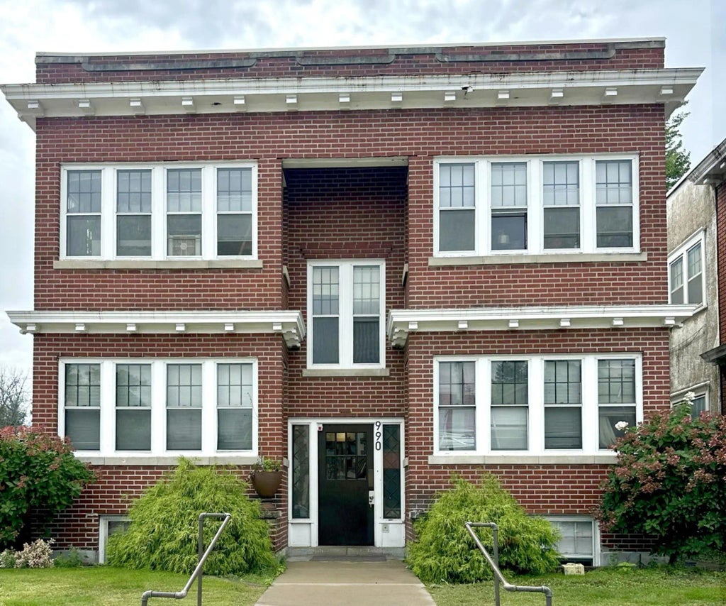 990 Grand Avenue, Saint Paul