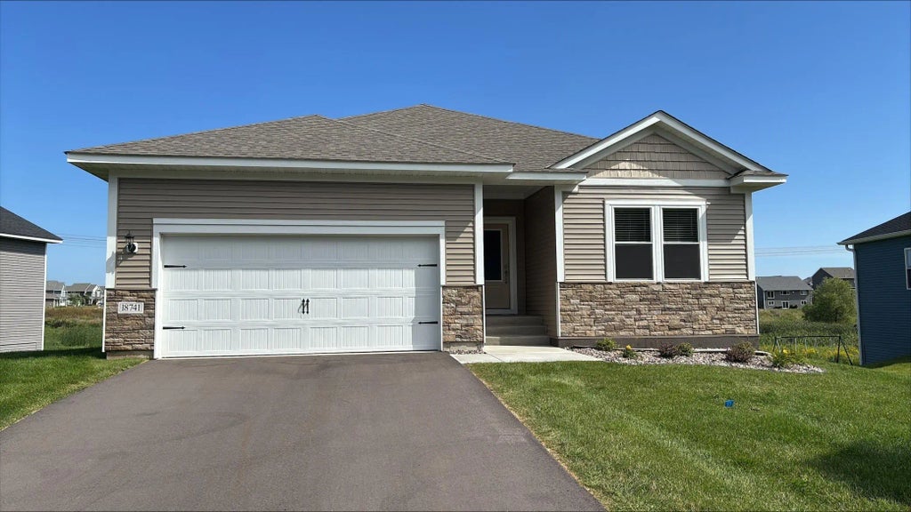 18741 Grant Street Nw, Elk River