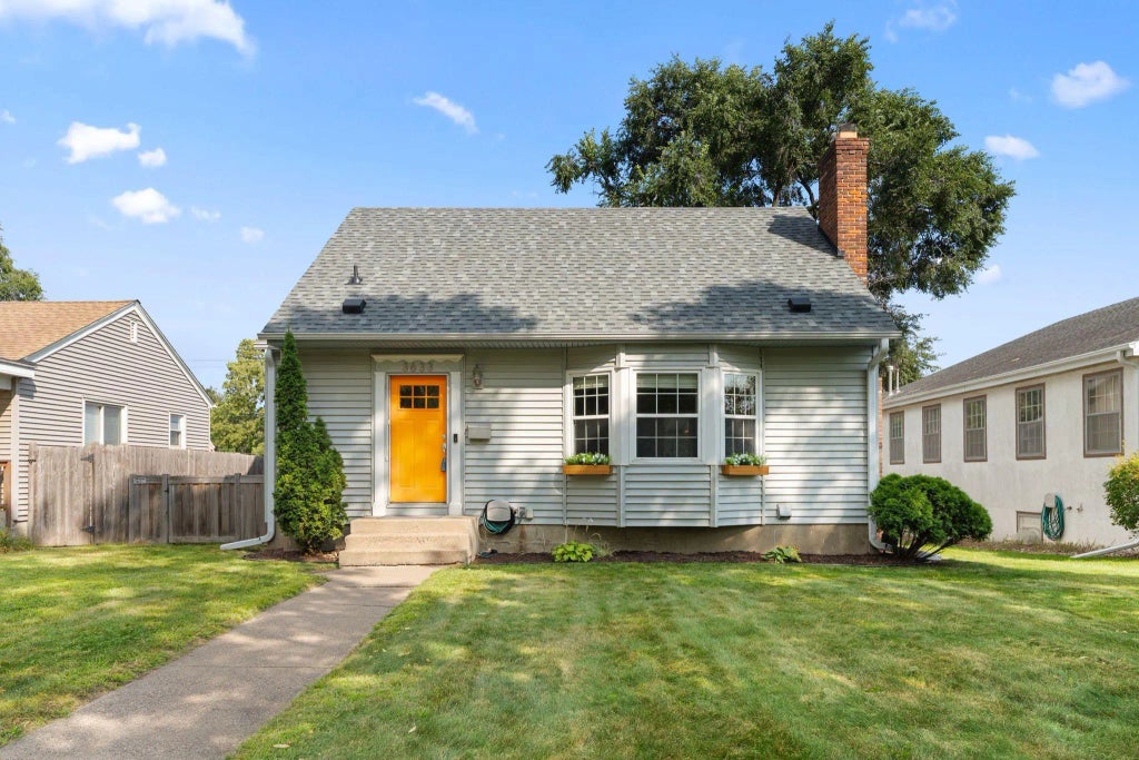 3633 Quebec Avenue S, Saint Louis Park