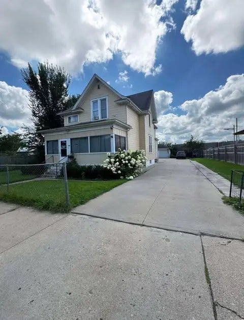 552 Burgess Street, Saint Paul