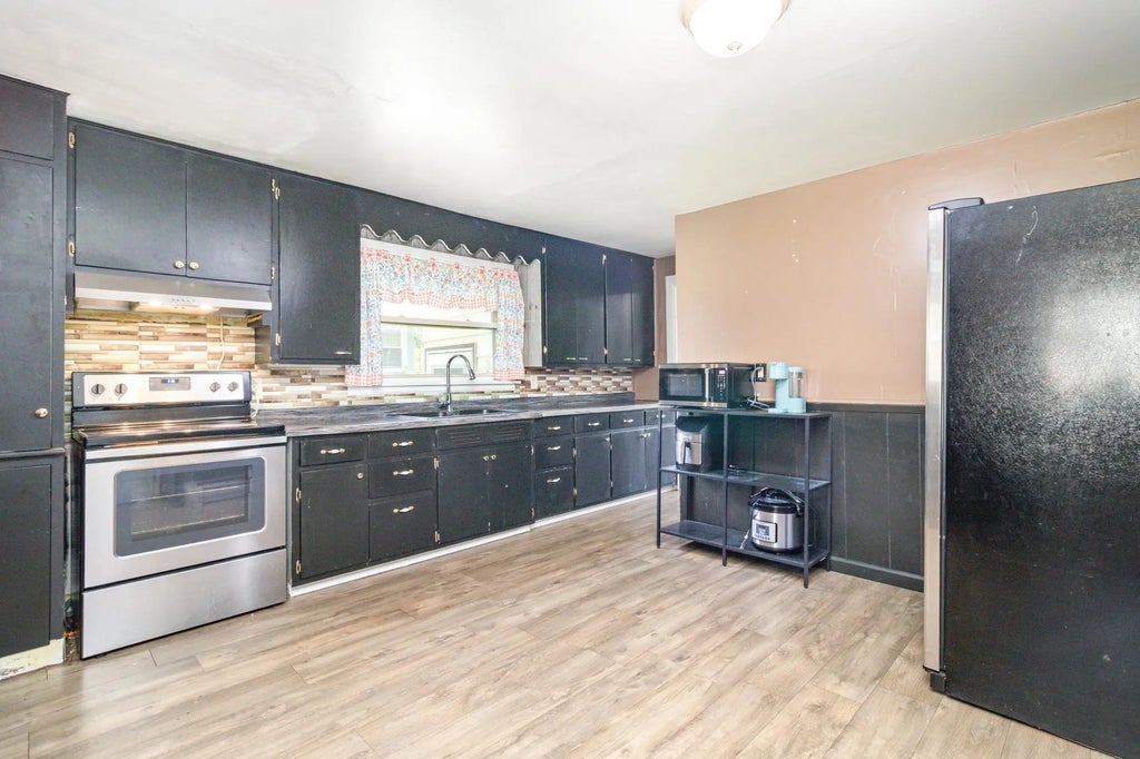 719 14th Street E, Glencoe