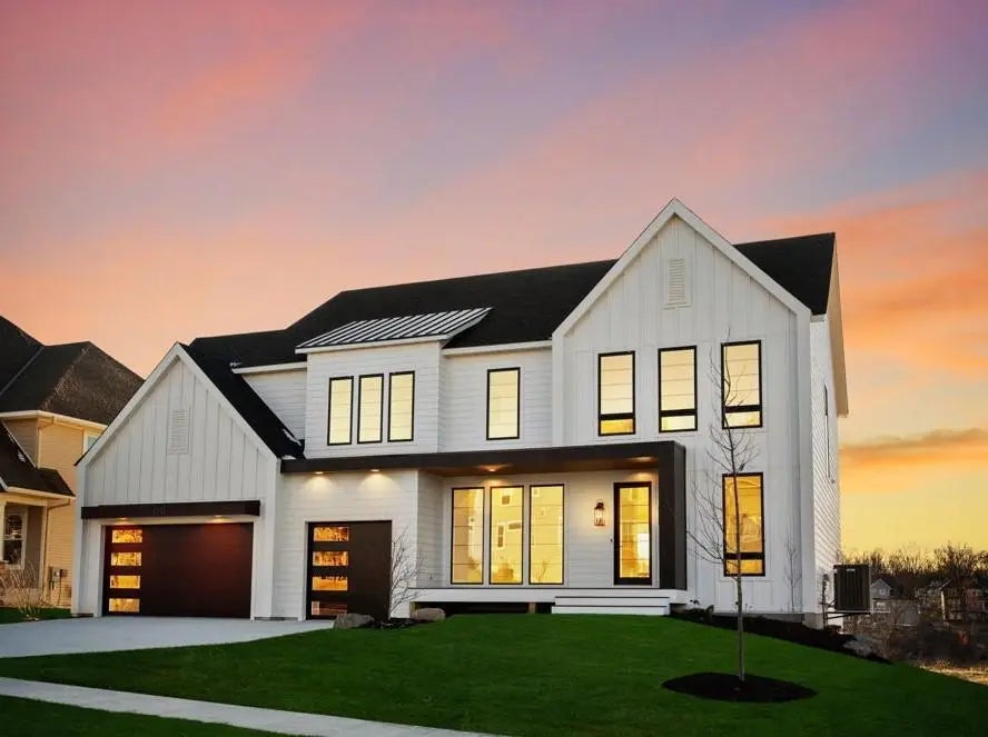 25560 Smithtown Road, Shorewood