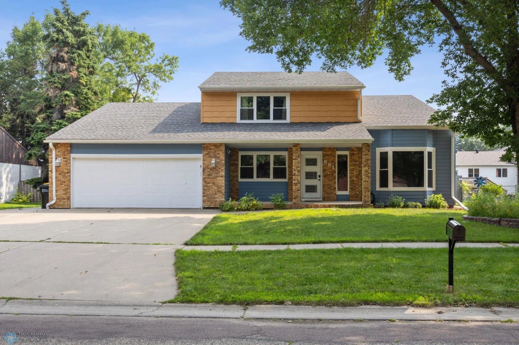 681 Pheasant Run, West Fargo