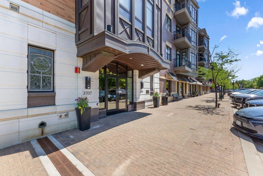 3709 Grand Way 315, Saint Louis Park