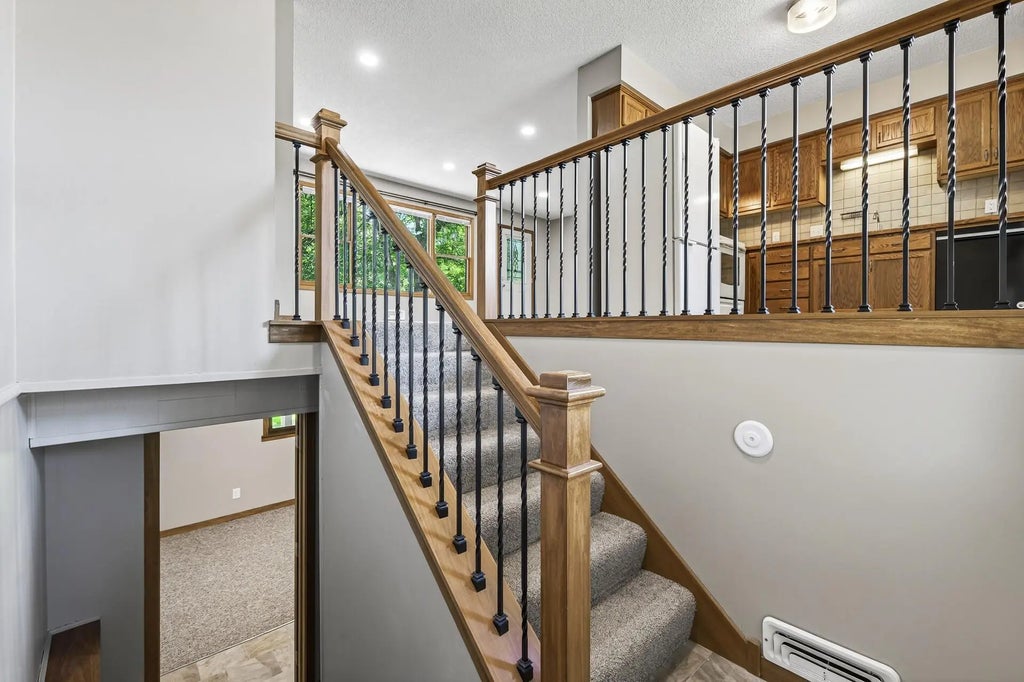 1224 8th Lane, Anoka