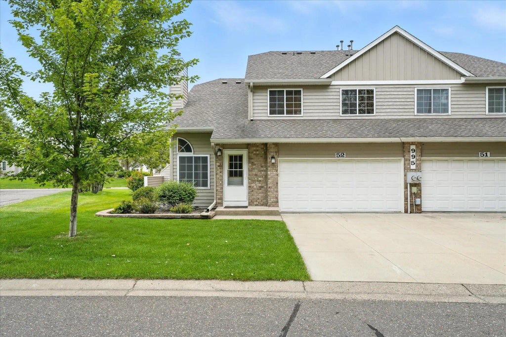 995 106th Lane Nw 52, Coon Rapids
