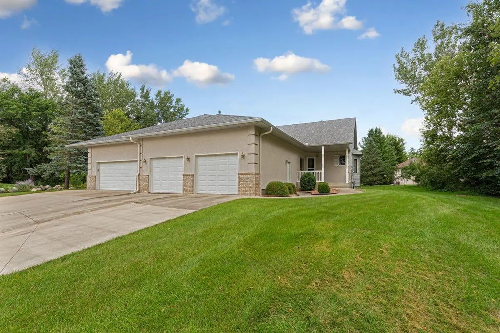 2065 Raspberry Ridge Place Ne, Owatonna