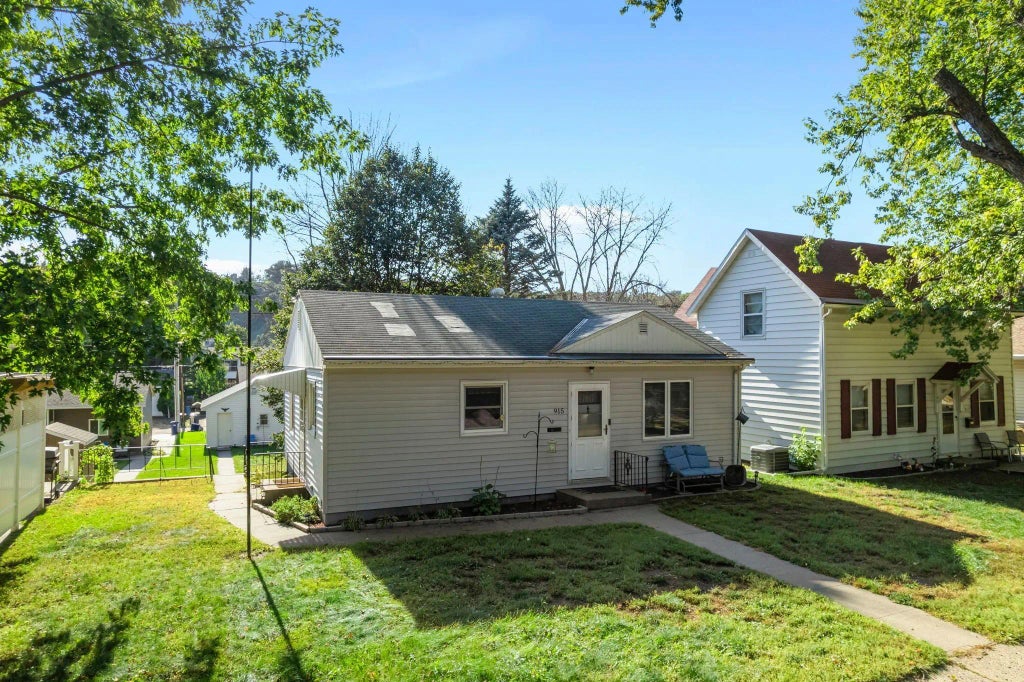 915 N Payne Street, New Ulm