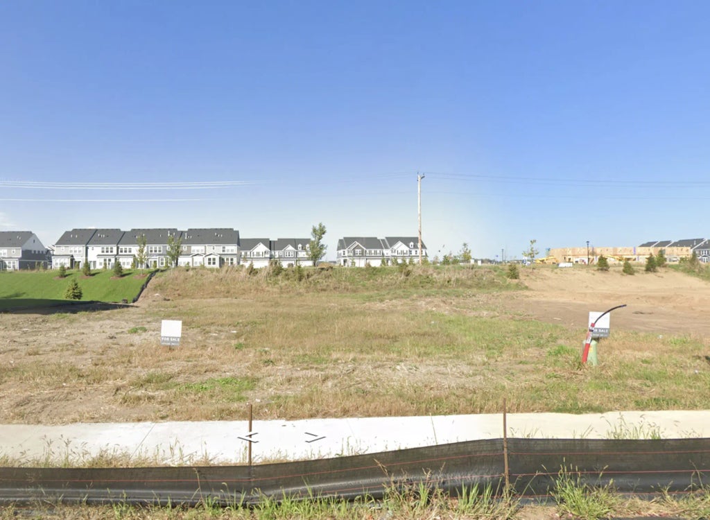 5022 Airlake Draw, Woodbury