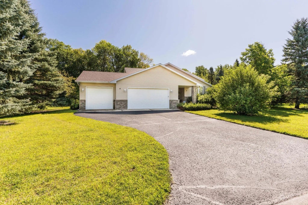 2740 Le Homme Dieu Heights Ne, Alexandria