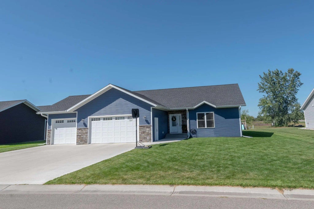 1107 7th Avenue Ne, Perham