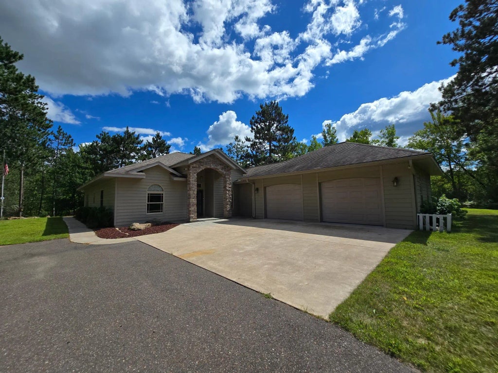 58950 State Highway 23, Sandstone