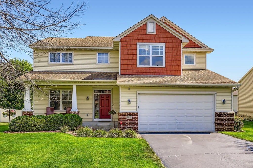 2113 Sandhill Drive, Shakopee
