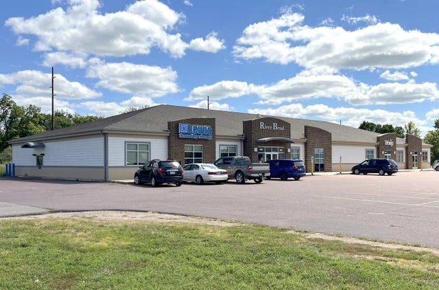 599 2nd Avenue N, Windom