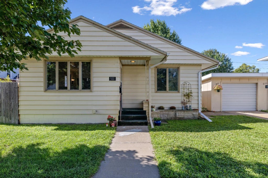 511 W King Street, Winona