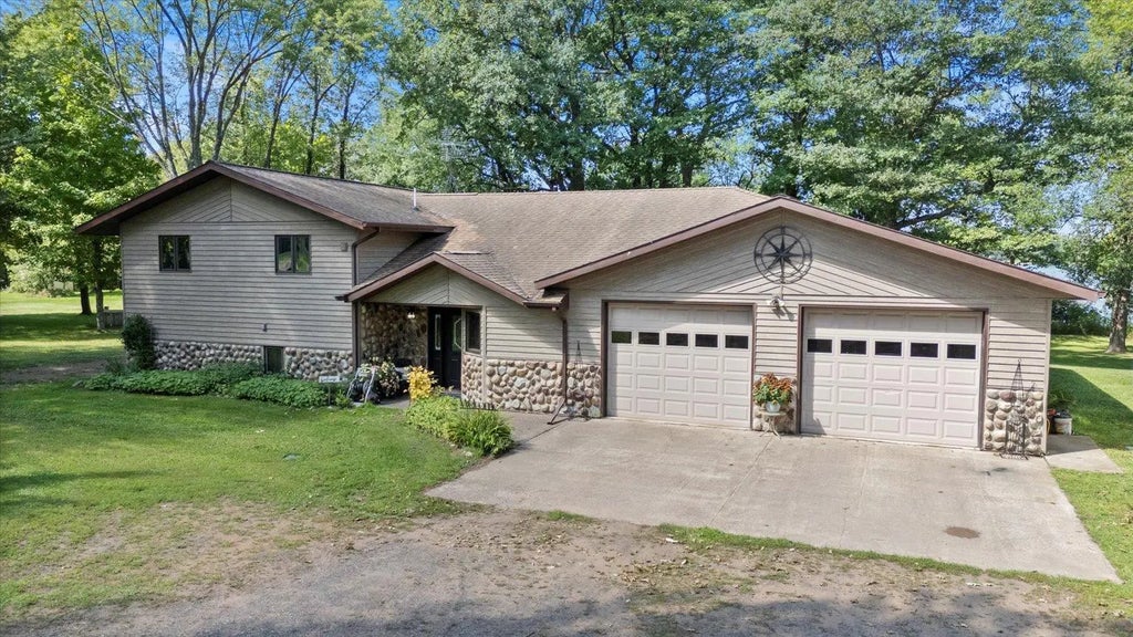 1449 S Lake Street, Cromwell