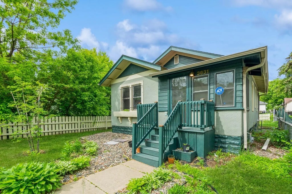 3631 Lyndale Avenue N, Minneapolis