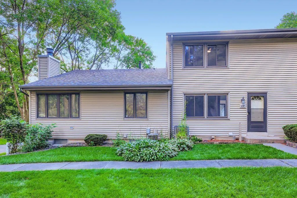 4387 Arden View Court, Arden Hills