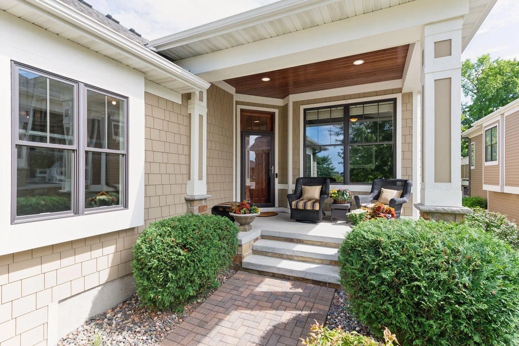 25 Riley Ridge, Chanhassen