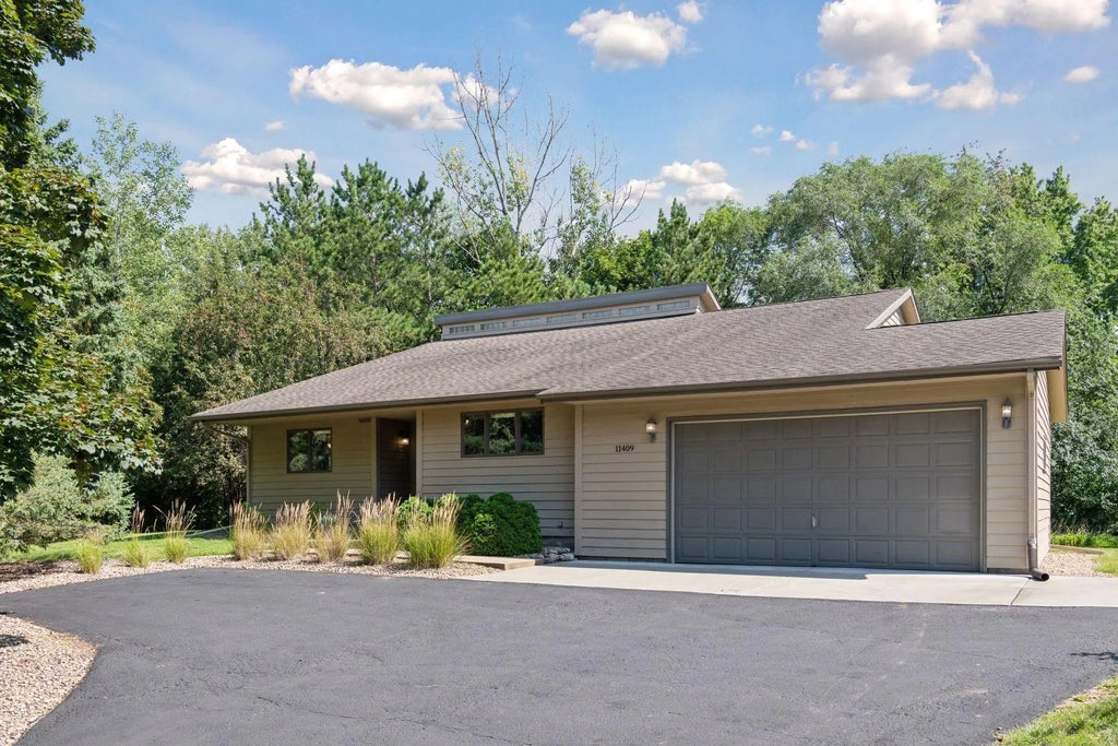 11409 Bren Road, Minnetonka